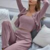 Conjunto de Ropa: Comodidad y Estilo en Uno