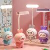 Lampara Conejito con Tajador y Luz Fría: Funcionalidad y Encanto